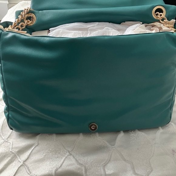 INC Elegant Green Shoulder Bag with Gold Accents - Picture 6 of 9